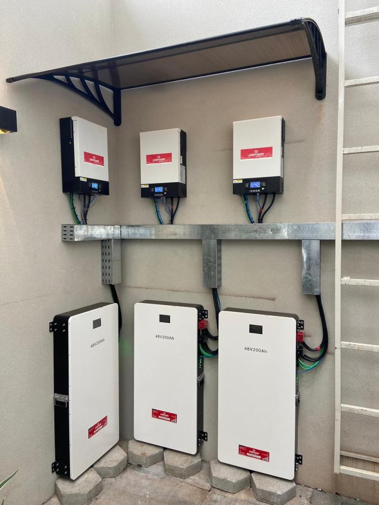 Sistema de baterias 48V com inversores Unipower instalados